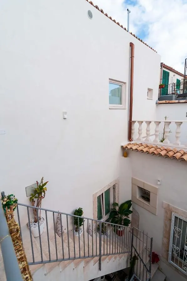 シラクーサL'Alba Di Ortigia A Due Passi Dal Mareアパートメント